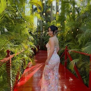 Floral Embroidery Strapless Dress